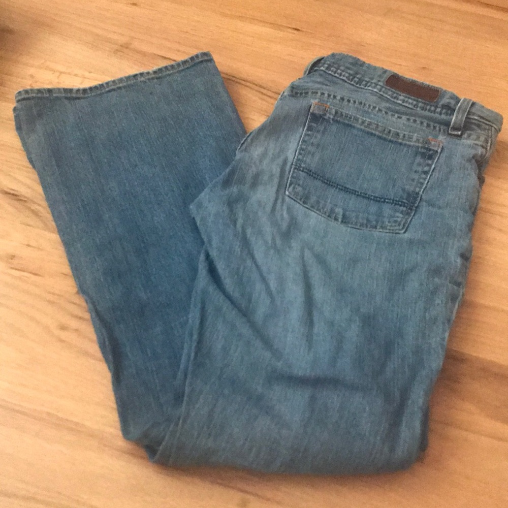 Ralph Lauren Jeans well worn holes above the above pockets see pictures.